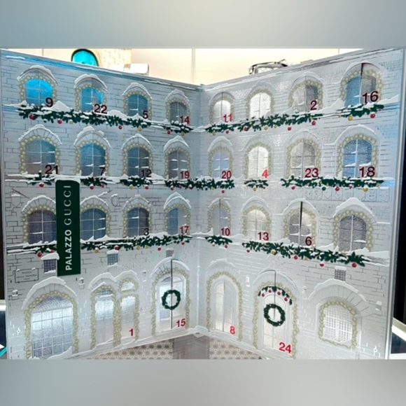 GUCCI HOLIDAY CHRISTMAS 2024 ADVENT CALENDAR - Rare Collector's Limited Edition! - Picture 3 of 3